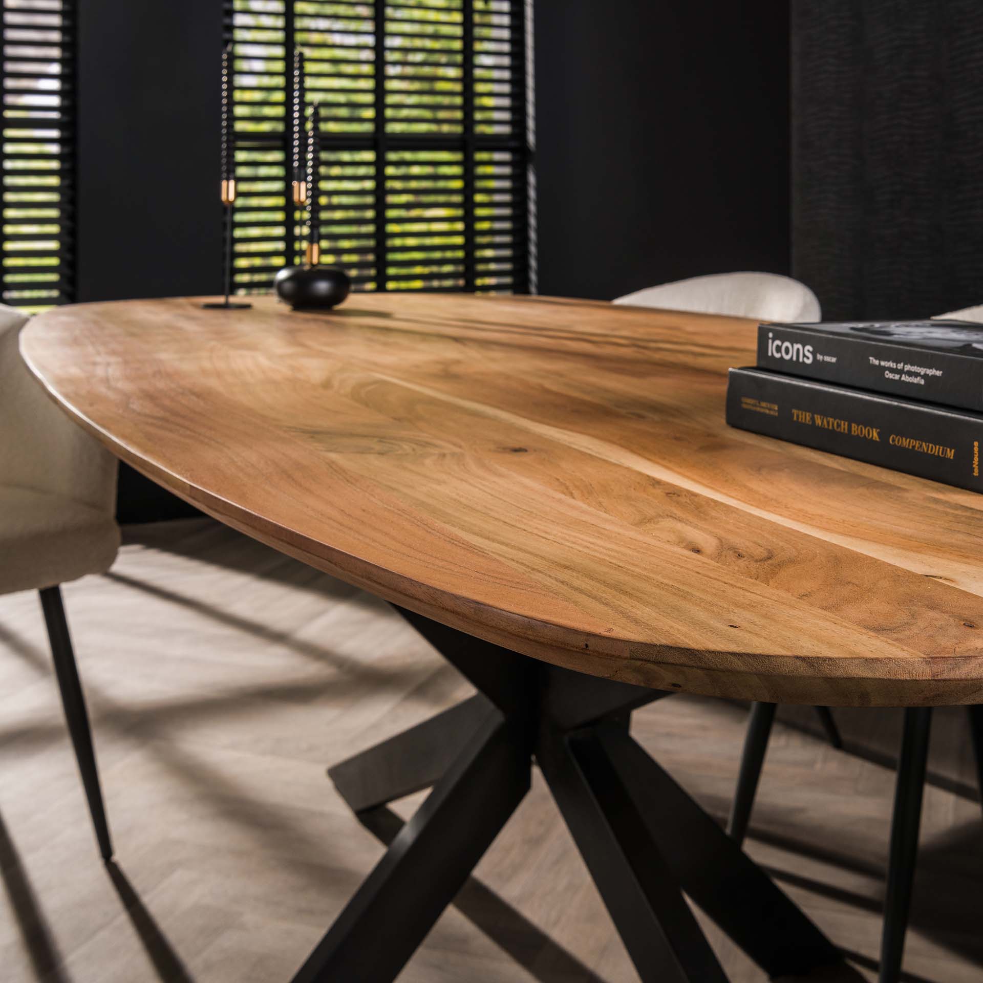 Eettafel Melody - Deens Ovaal - Acaciahout - 180 cm