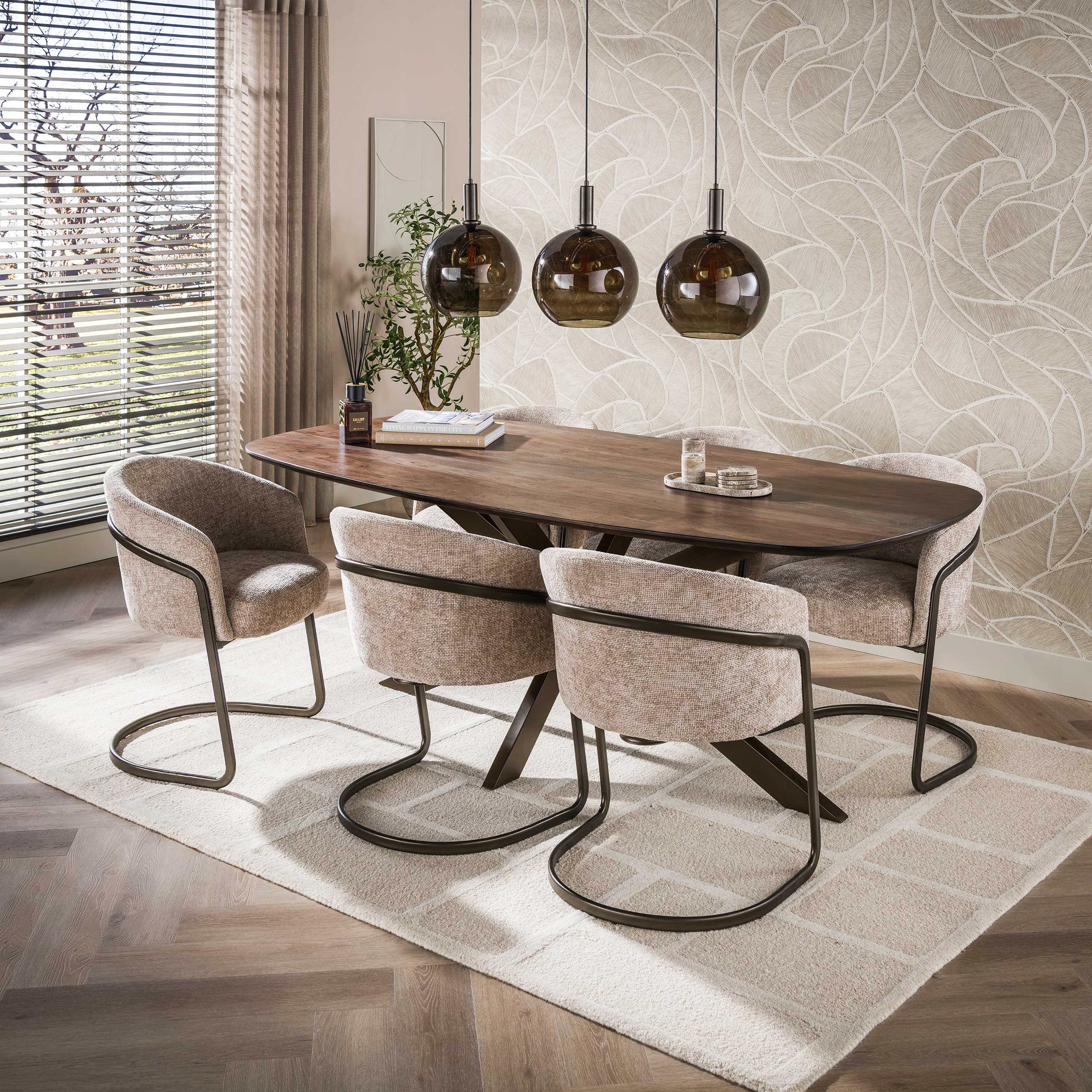 Eettafel Arlune - Deens Ovaal - Acaciahout - 215 cm