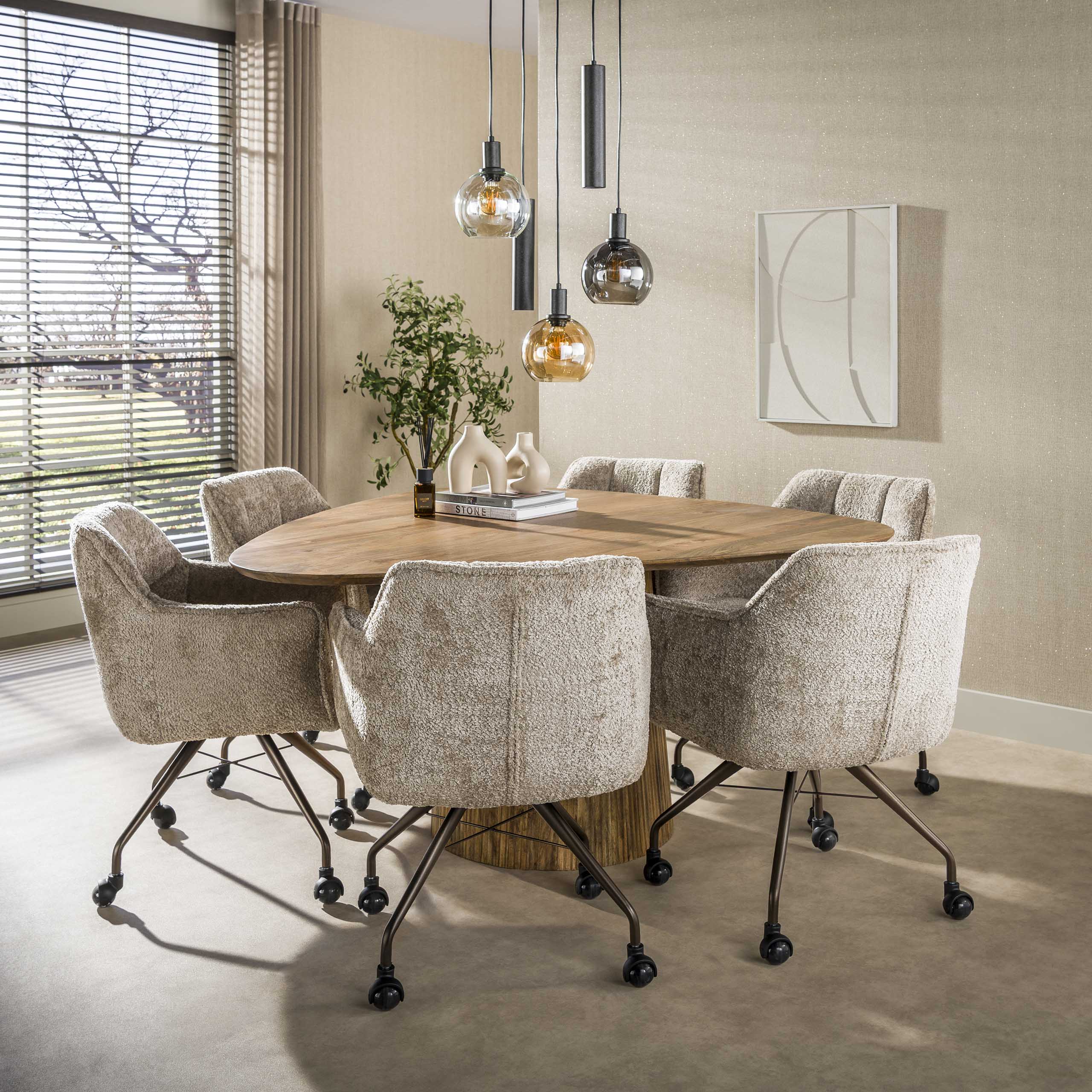 Eetkamerstoel Vantage - Beige - Savelle Stof - Met Wieltjes