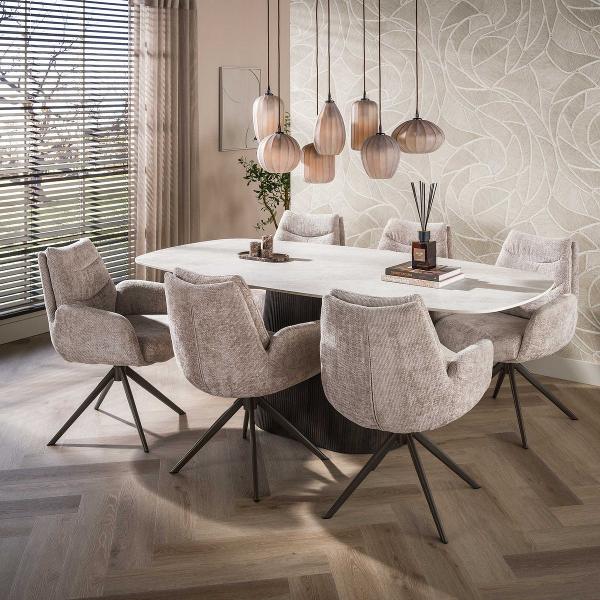 Eetkamerstoel Gusto - Beige - Renegade Stof - Draaibaar