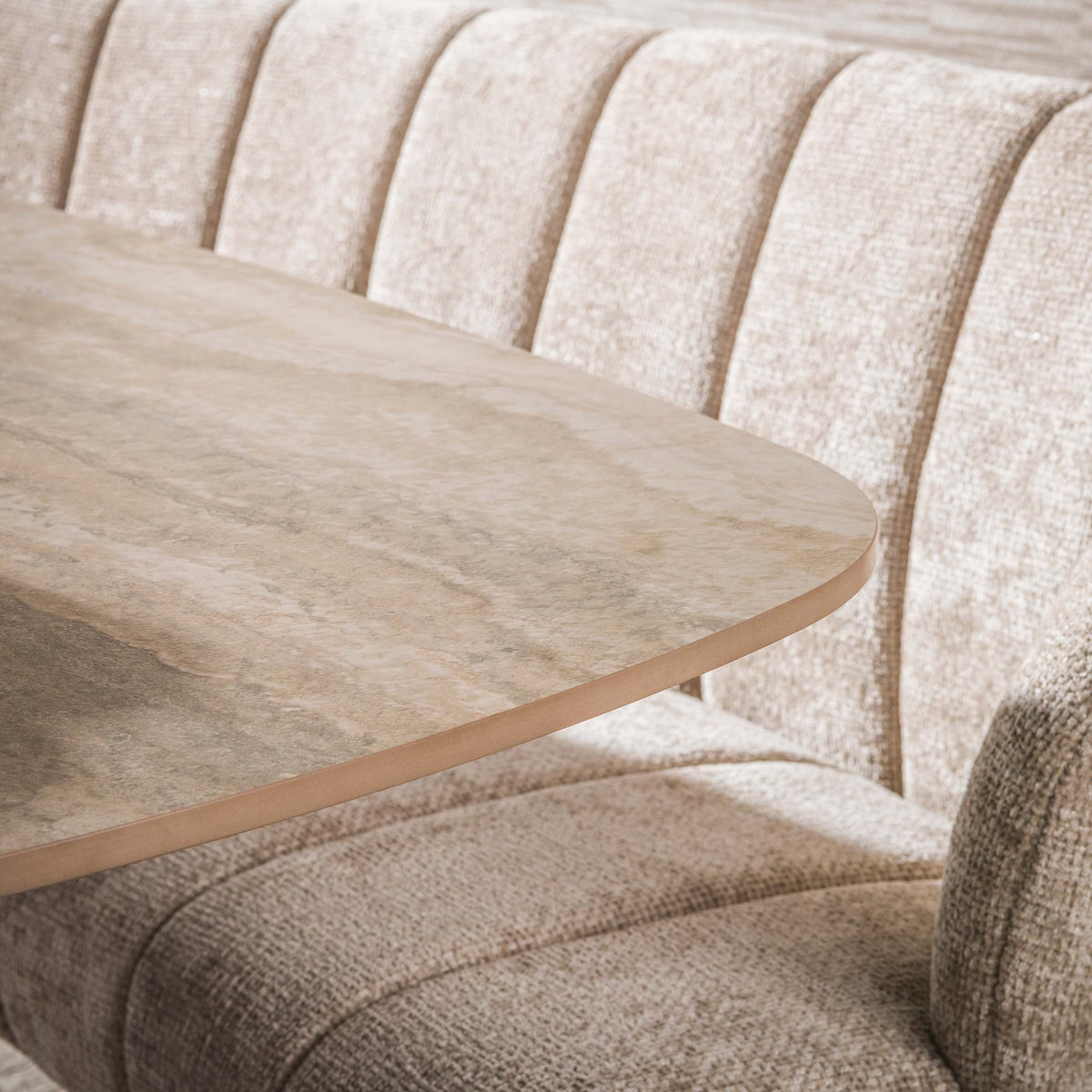 Eettafel Dunela Beige 3D Travertinlook 215 cm Deens Ovaal aanzicht 5 Meubelista