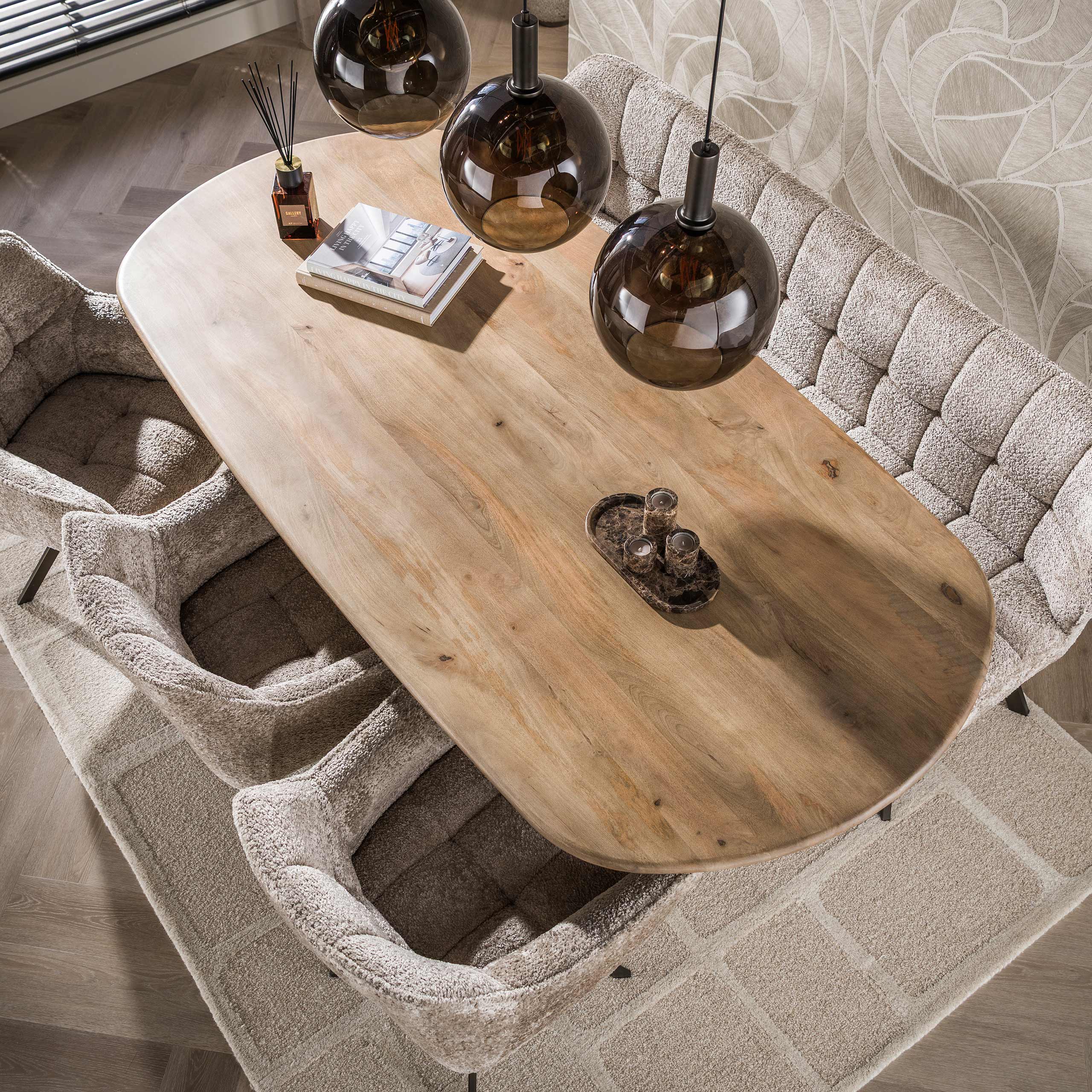 Eettafel Cavaro - Bruin - Mangohout - 215 cm - Deens Ovaal