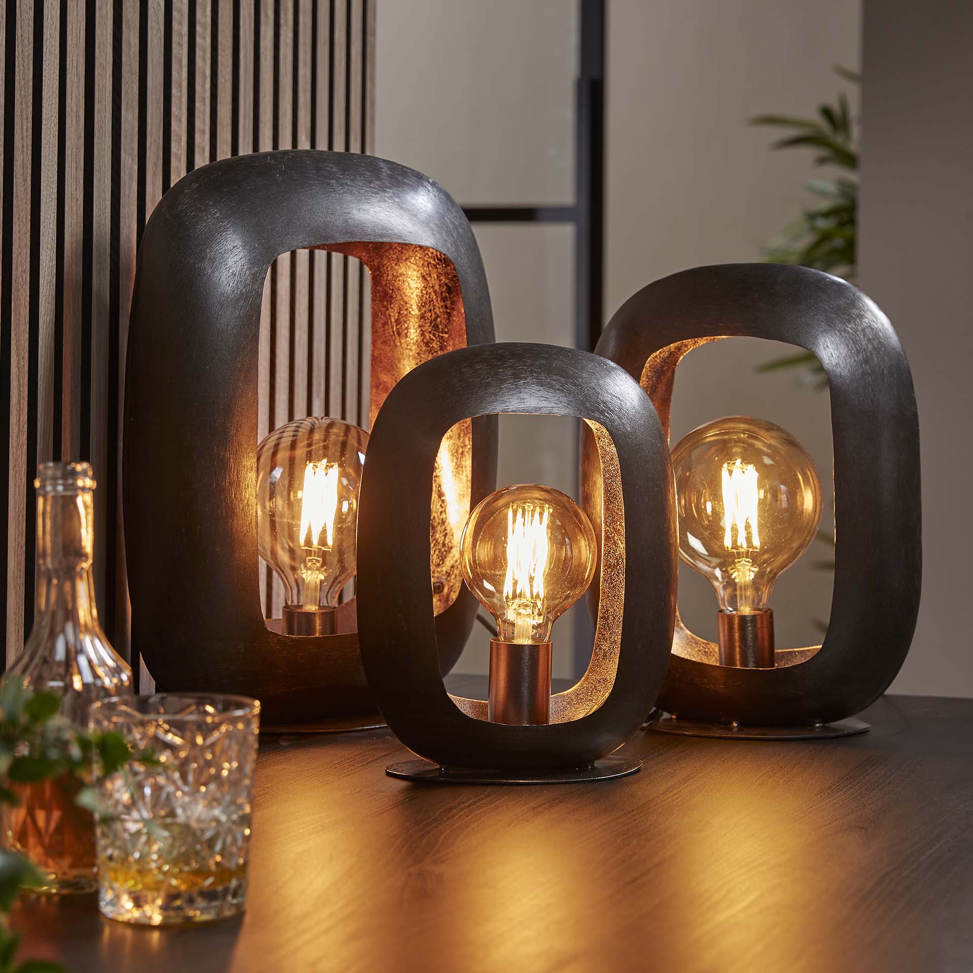 Tafellamp Wave - Zwart Nikkel - Metaal - 35 cm