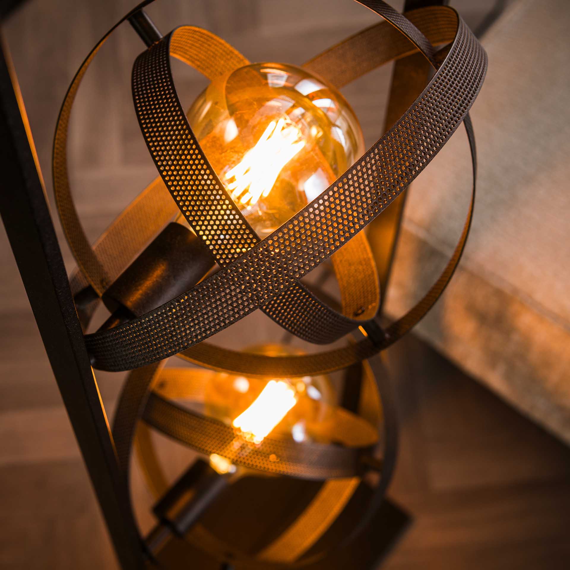 Vloerlamp Colt - Zwart - Mesh