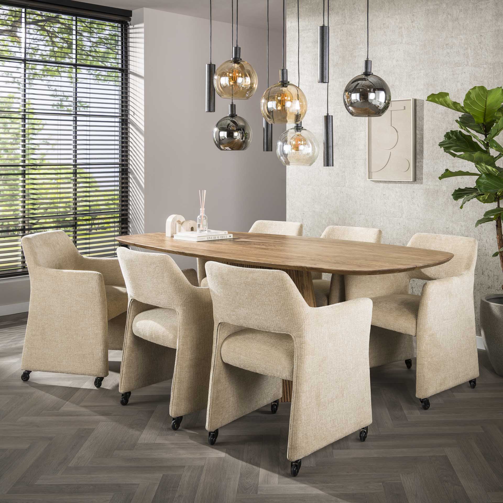 Eetkamerstoel Dorelle Beige Jaroq Stof Met Wieltjes Meubelista Dinersetting