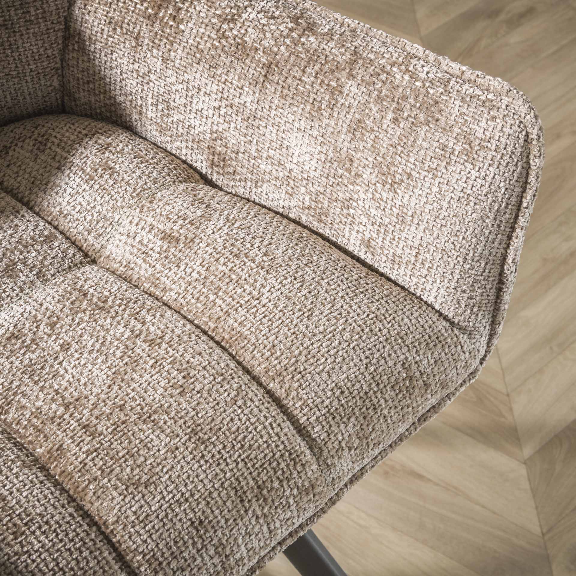 Eetkamerstoel Vantage Champagne Renegade Stof Draaibaar Meubelista Detail