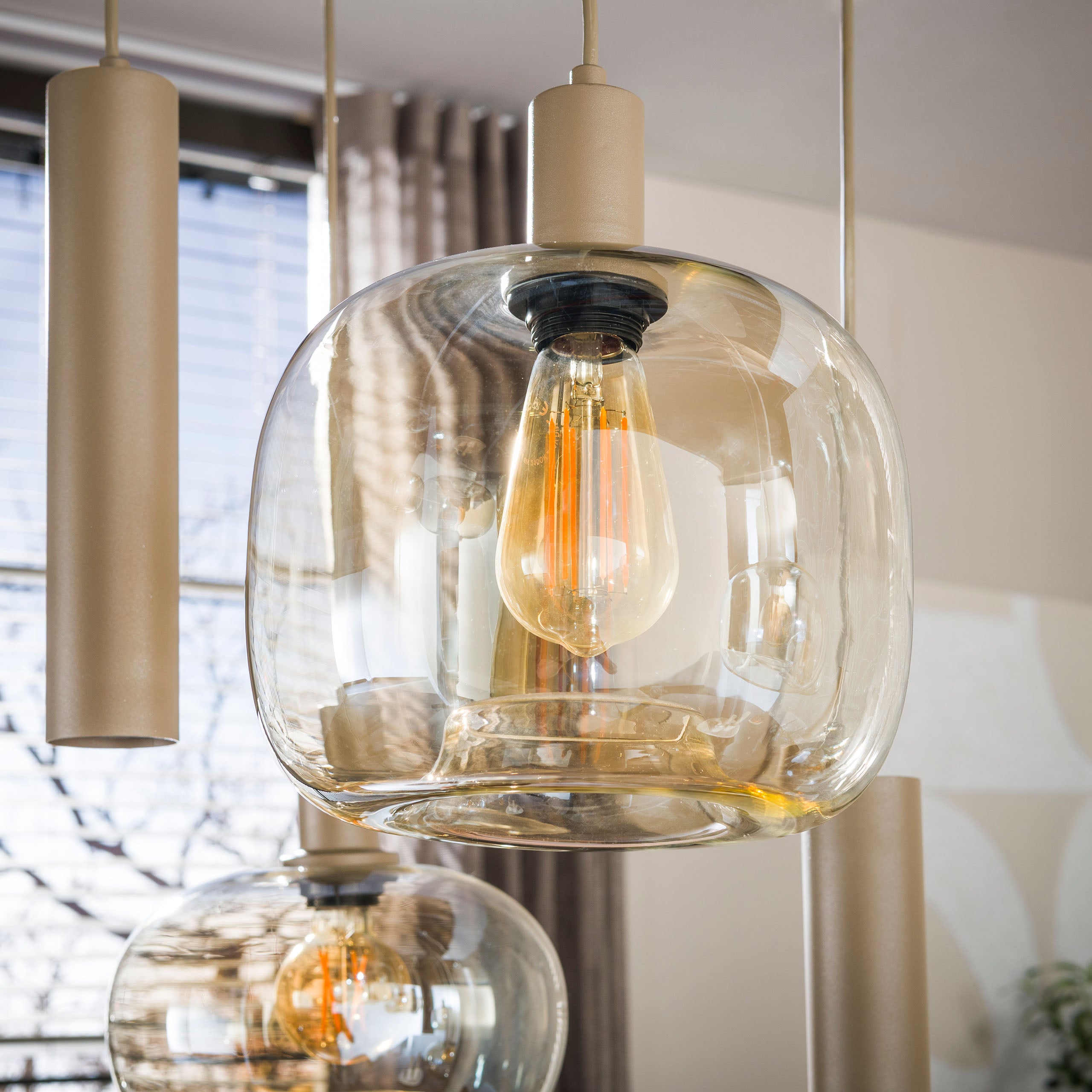 Hanglamp Avelore 9-lichts Beige Amberglas Met Spots Meubelista Detailfoto