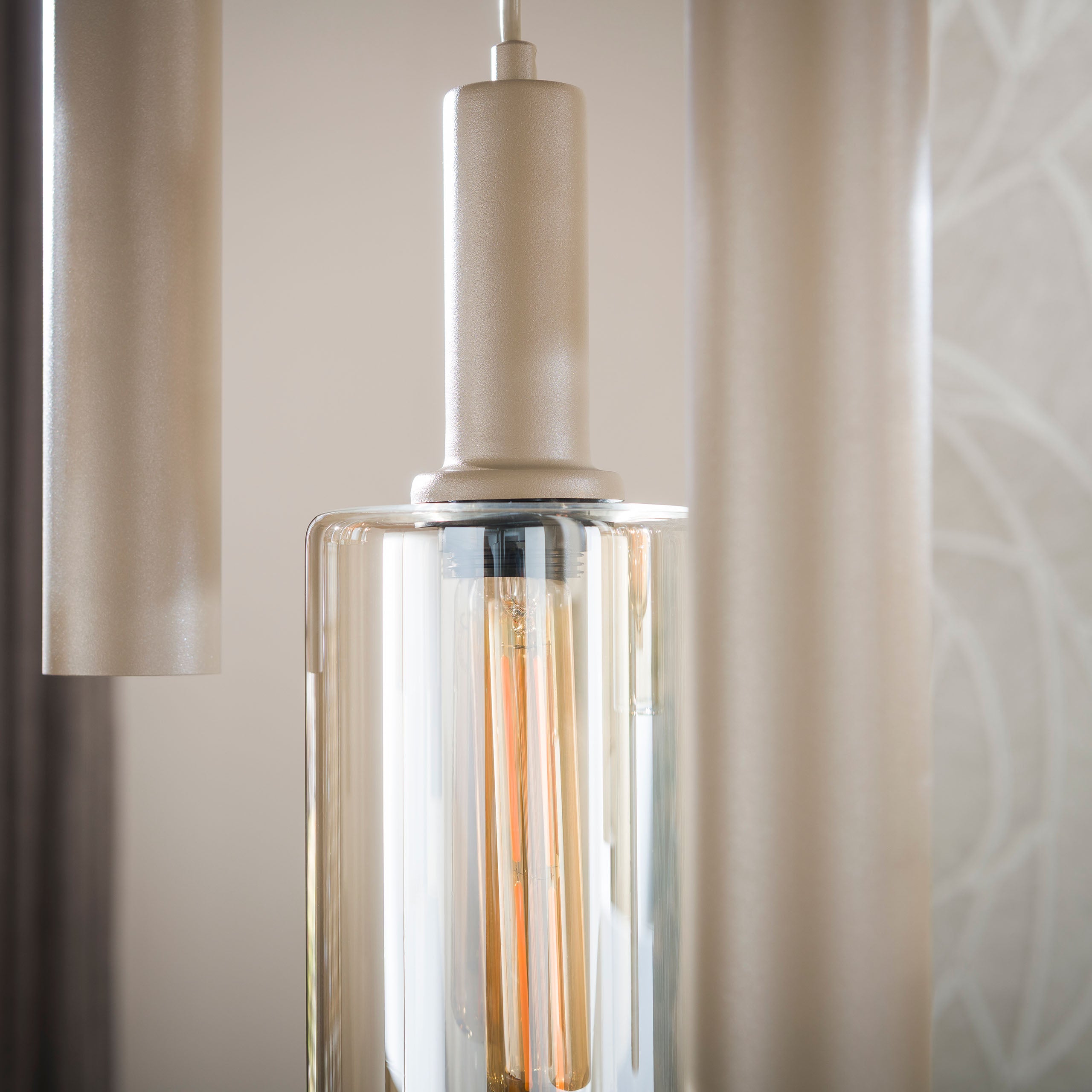 Hanglamp Lucaro 9-lichts Beige Amberglas Met Spots Detailfoto Licht Meubelista