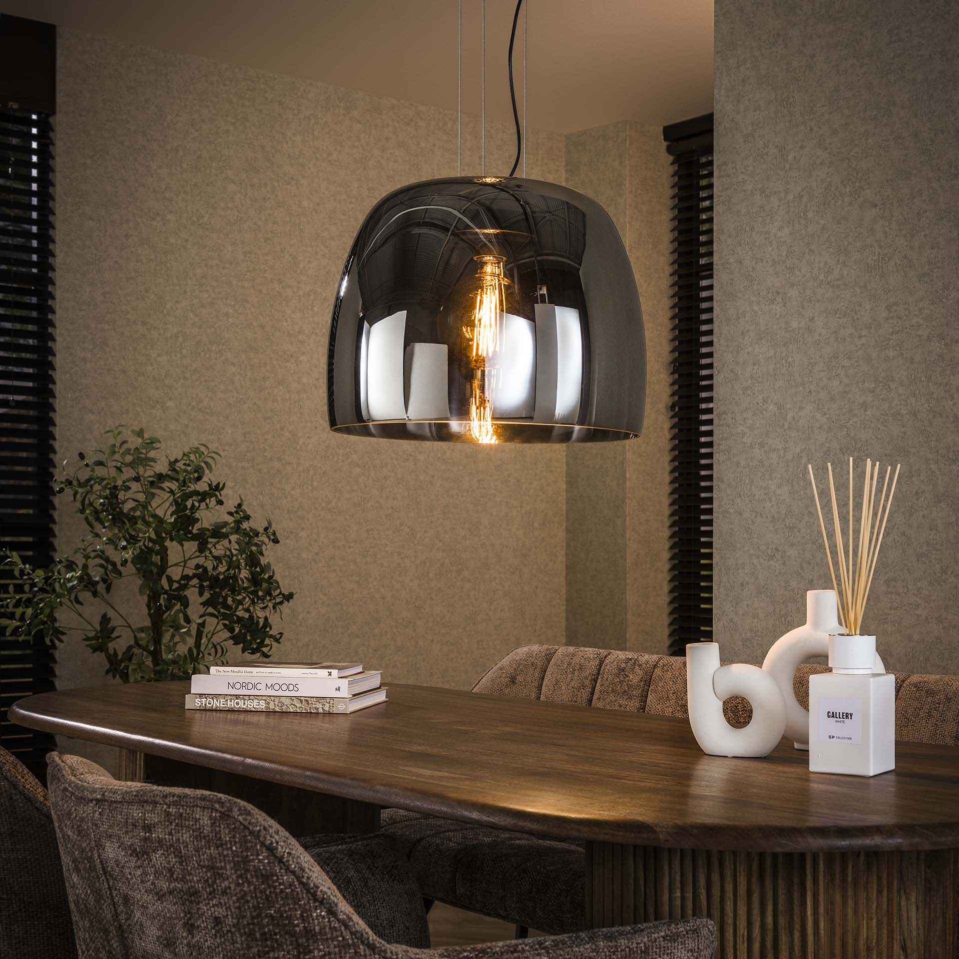 Hanglamp Lunaris XL 1-lichts Smoke Glas Meubelista Lifestyle Donker