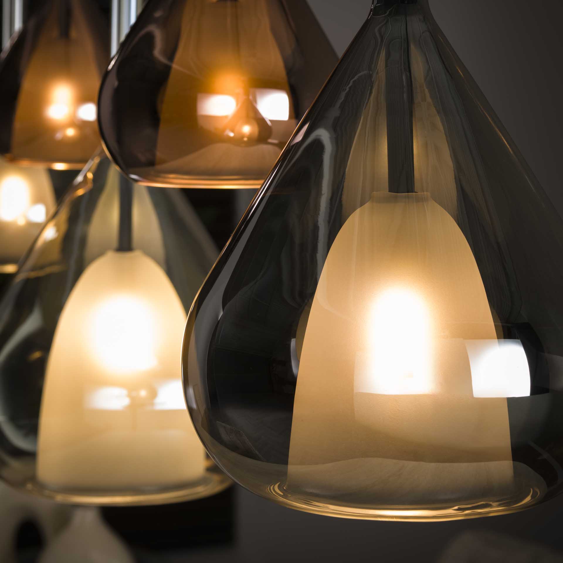 Hanglamp Raindrop 5-lichts Amber Mix Glas Meubelista Sfeerfoto Detailfoto