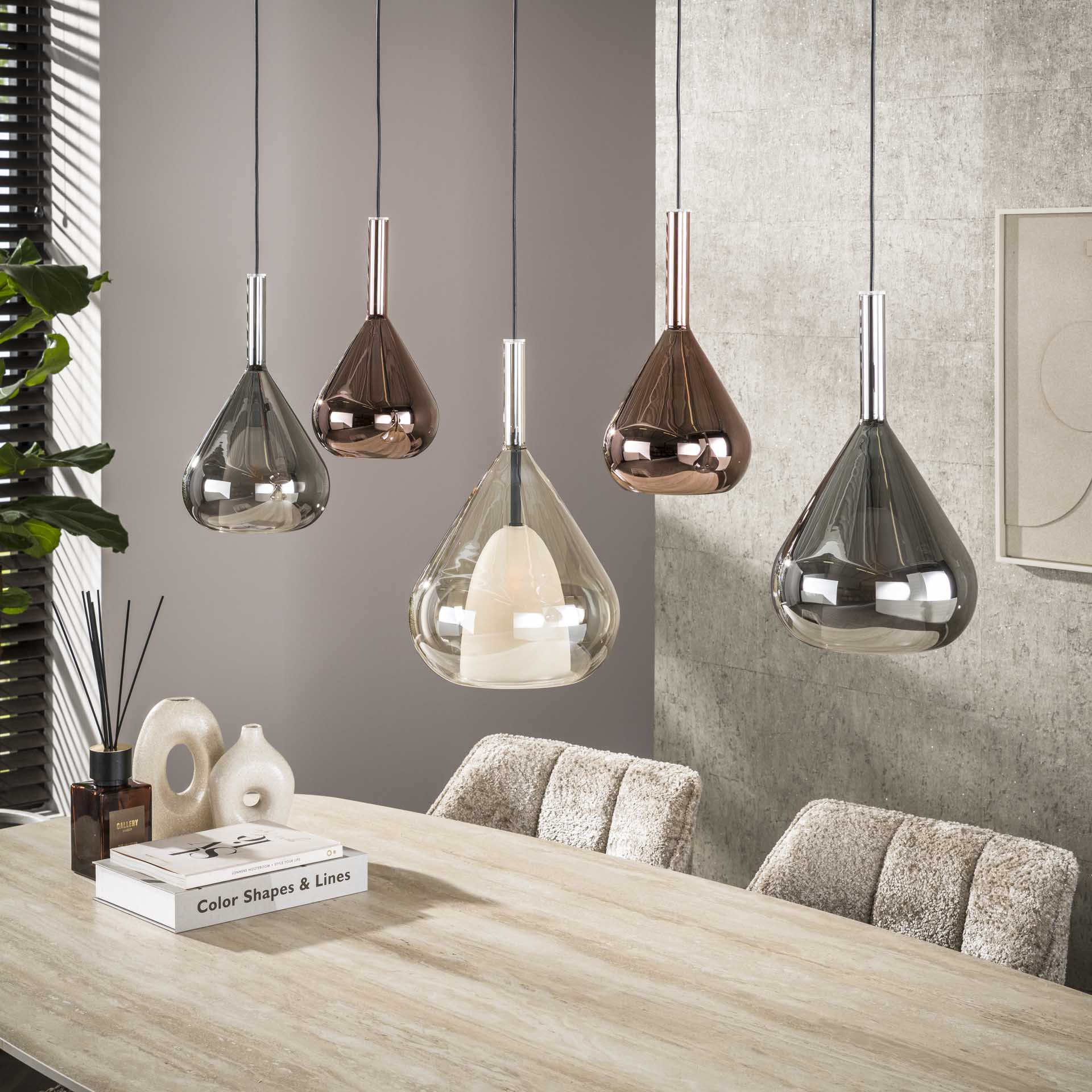 Hanglamp Raindrop 5-lichts Amber Mix Glas Meubelista Sfeerfoto Licht