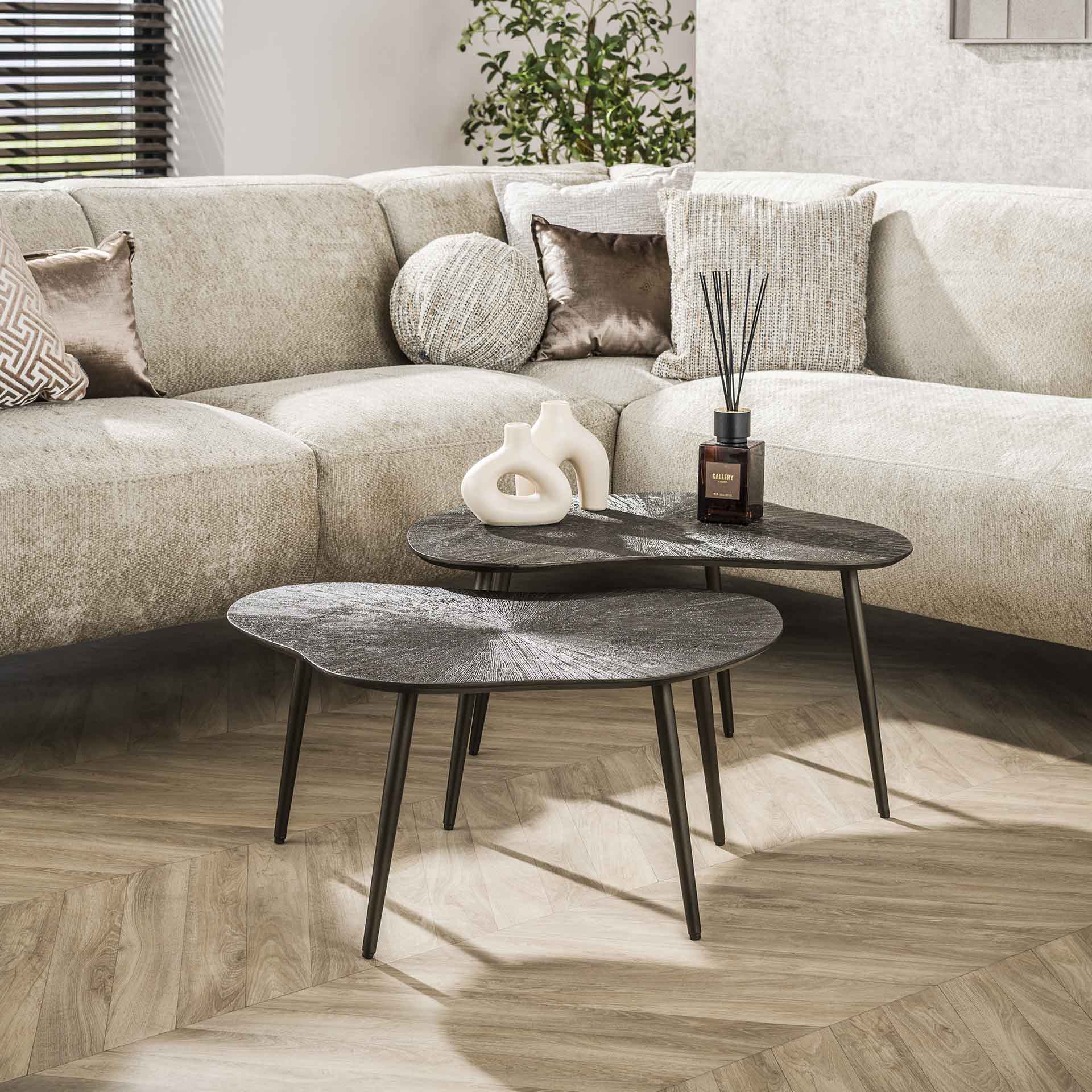 Salontafel Noara Organisch Brons Hout Set van 2 Meubelista Sfeerfoto