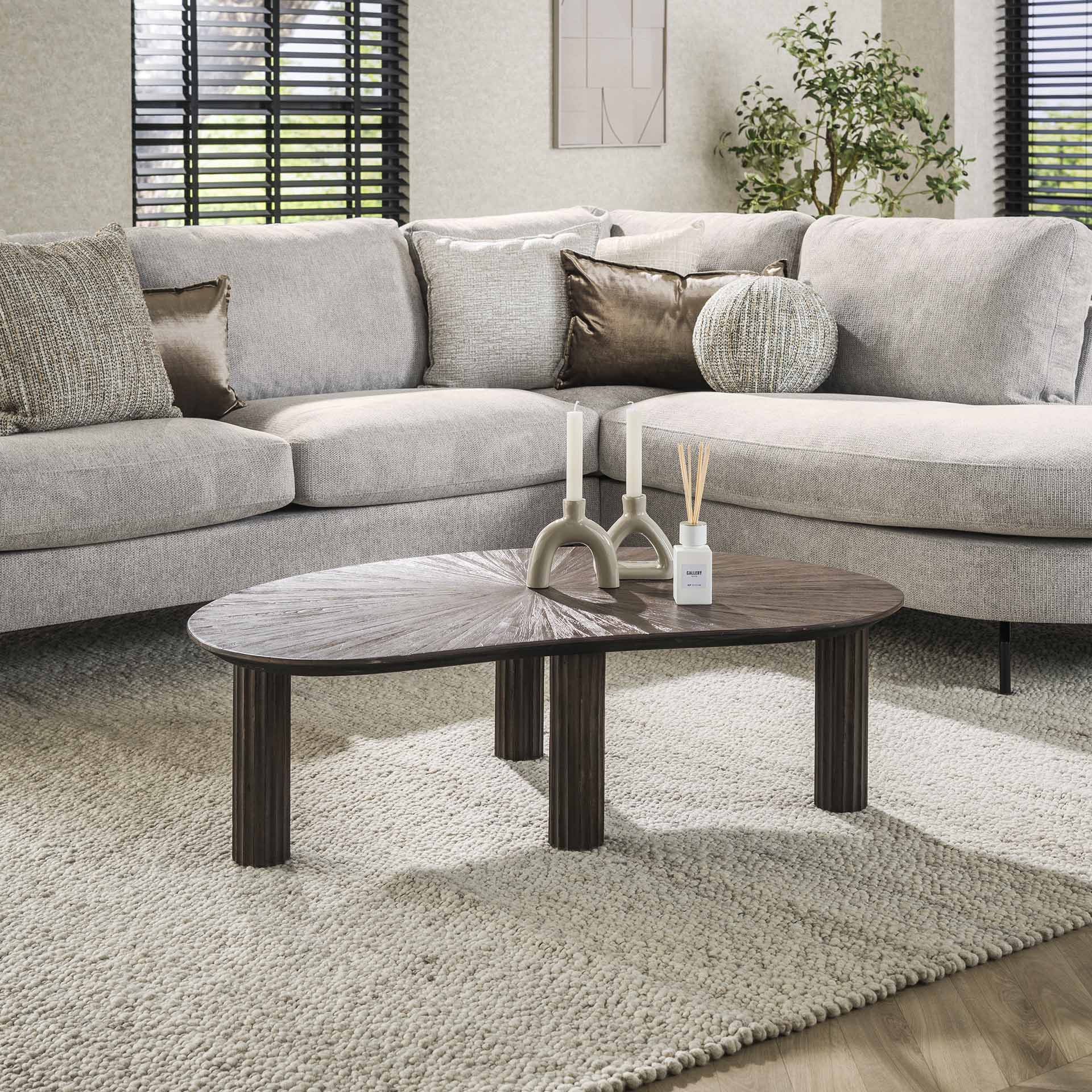 Salontafel Nuriva Organisch Teakhout Donkerbruin Meubelista LIfestyle