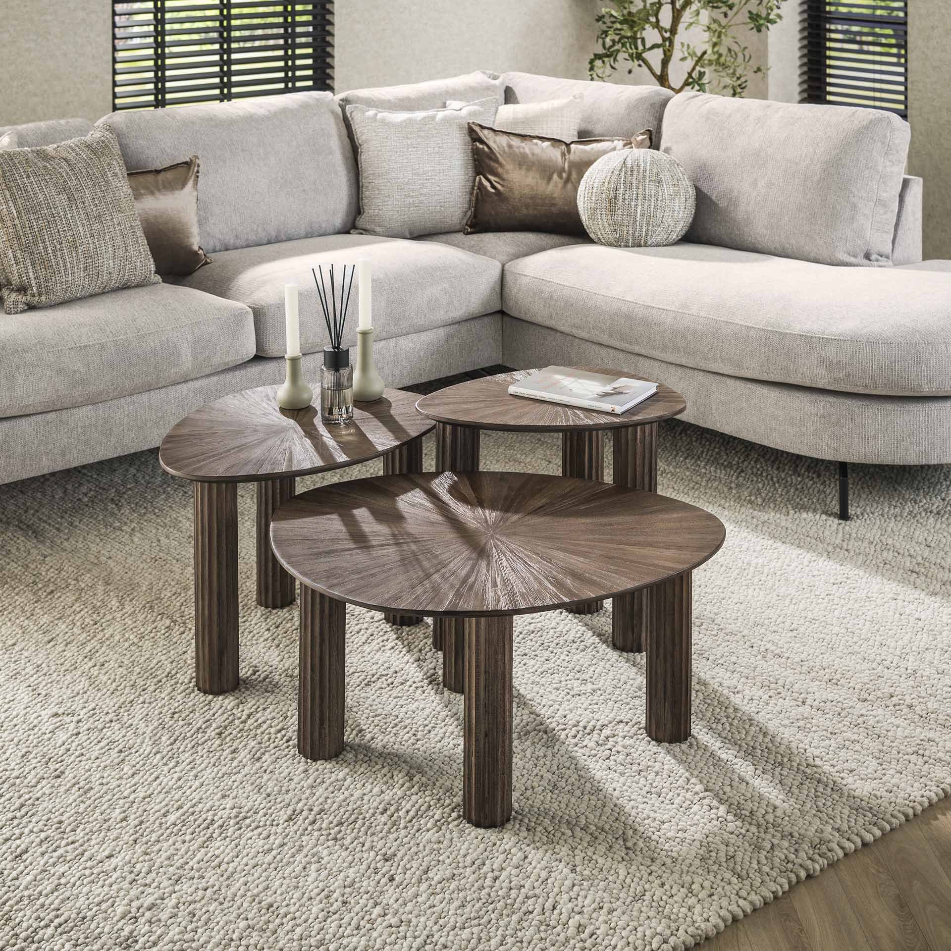 Salontafel Serova Organisch Teakhout Set van 3 Meubelista Lifestyle
