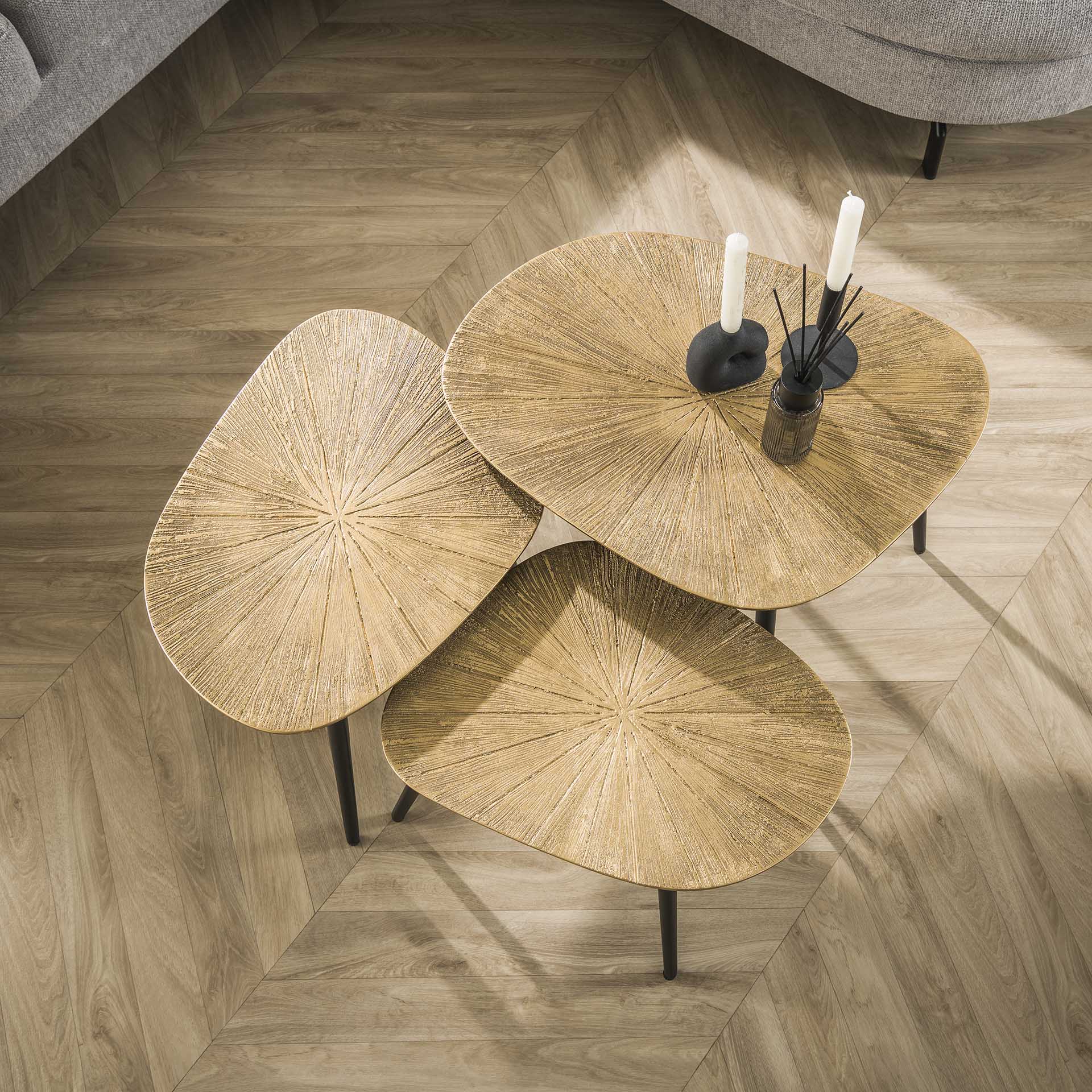 Salontafel Trevaro Organisch Goud Metaal Set van 3 Meubelista Tafelblad