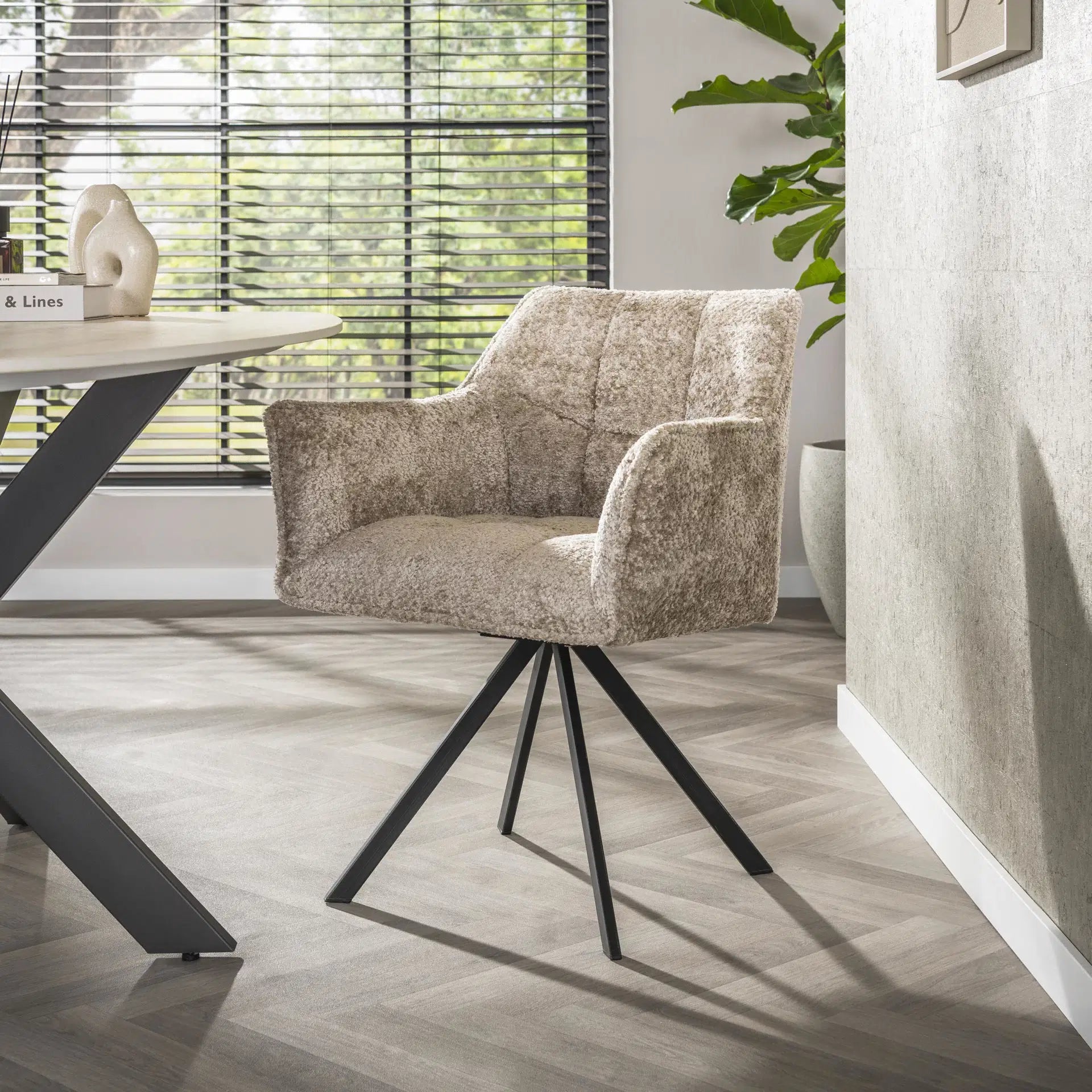 Eetkamerstoel Vantage - Beige - Savelle Stof - Draaibaar