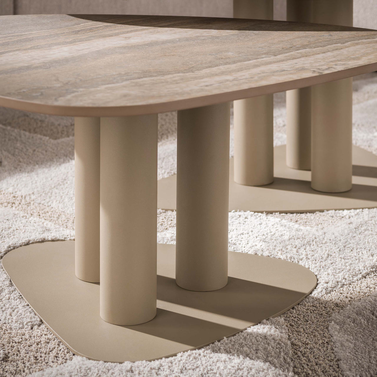 Salontafel Calune Driehoekig Beige 3D Travertinlook Set van 2 aanzicht 5 Meubelista