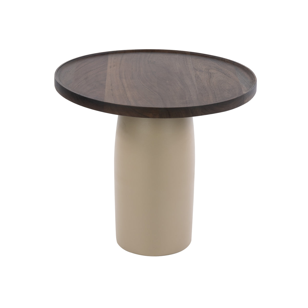 Bijzettafel Macy van Meubelista met rond acaciahouten blad en beige metalen voet, op een witte achtergrond.