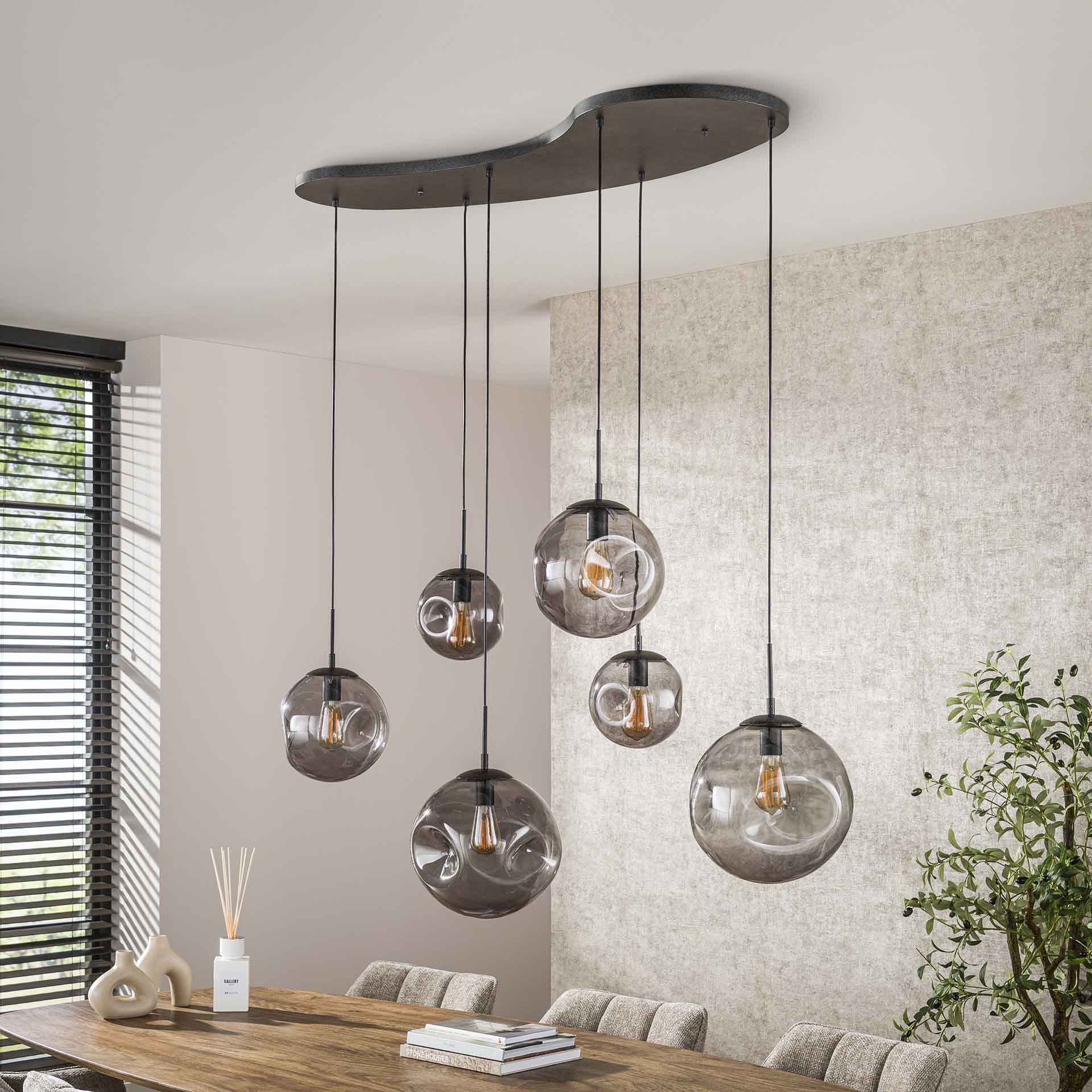 Hanglamp Celora 6-lichts Smoke Glas Meubelista Sfeerfoto Licht