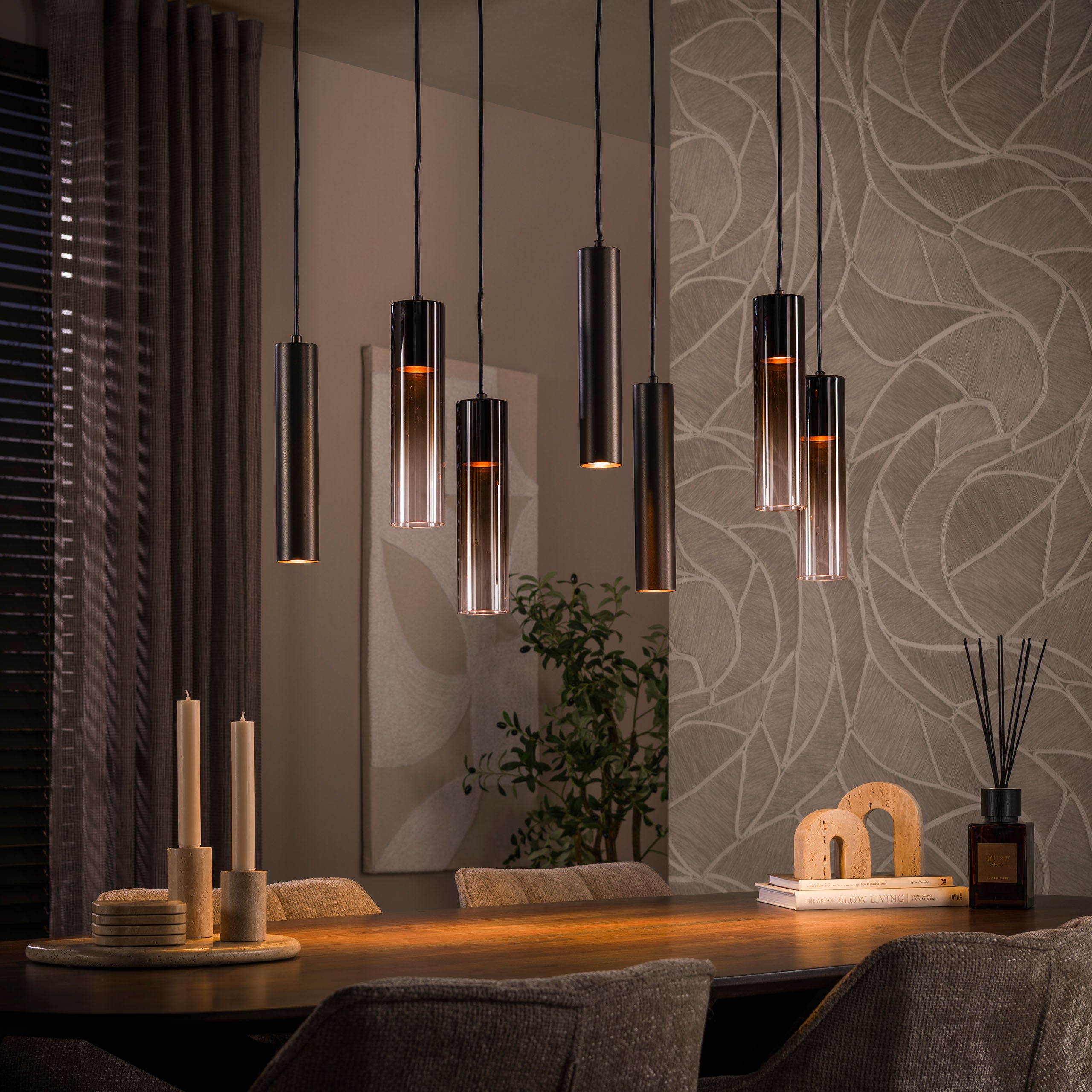 Hanglamp Isola 7-lichts Brons Met Spots Meubelista Sfeerfoto Donker