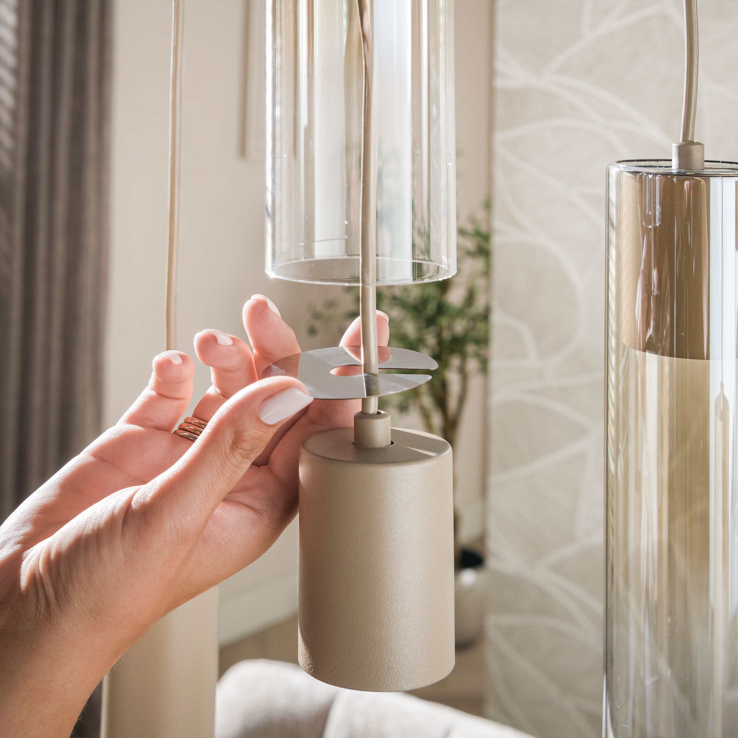 Hanglamp Isola 9-lichts Beige Met Spots Meubelista Montage