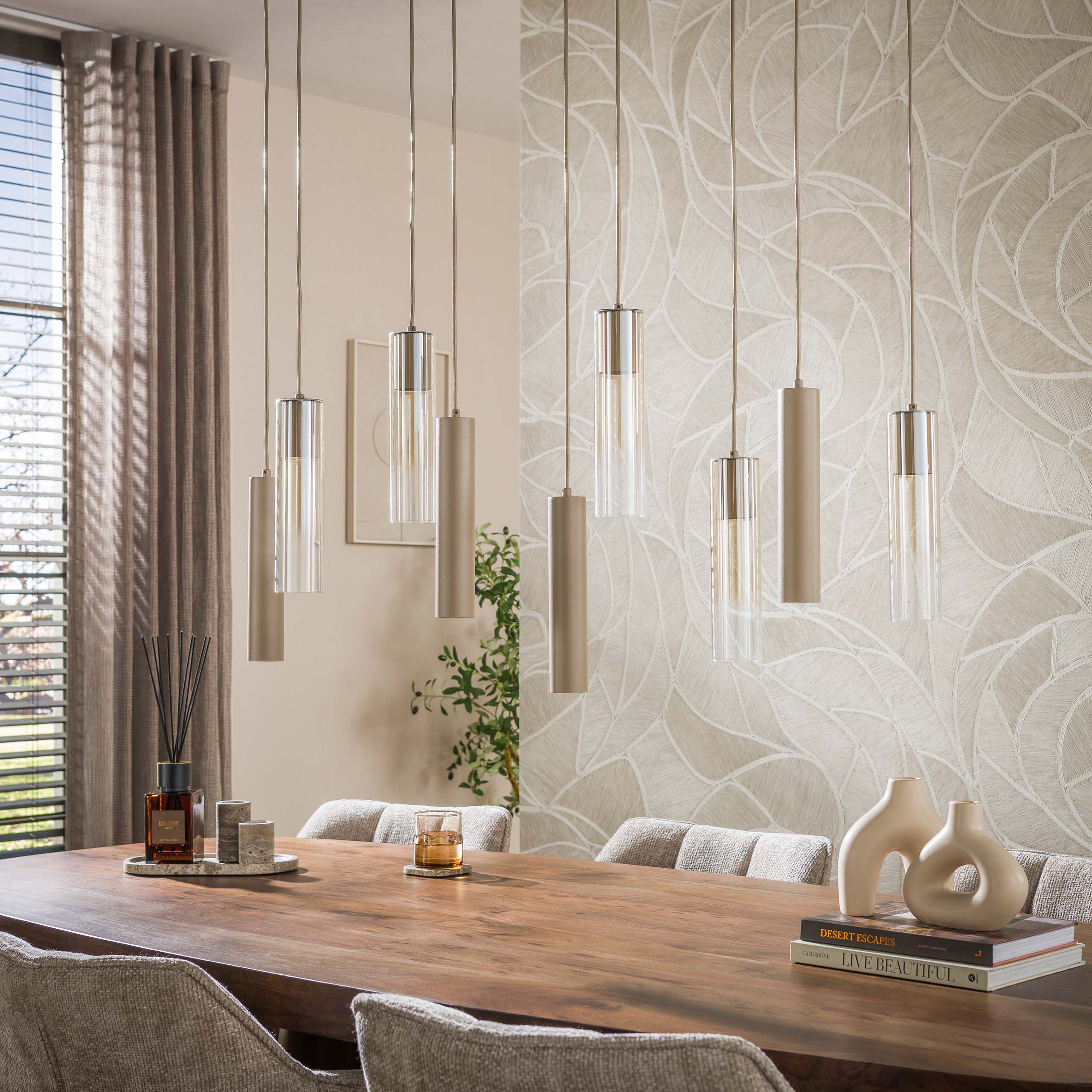 Hanglamp Isola 9-lichts Beige Met Spots Meubelista Sfeerfoto Licht