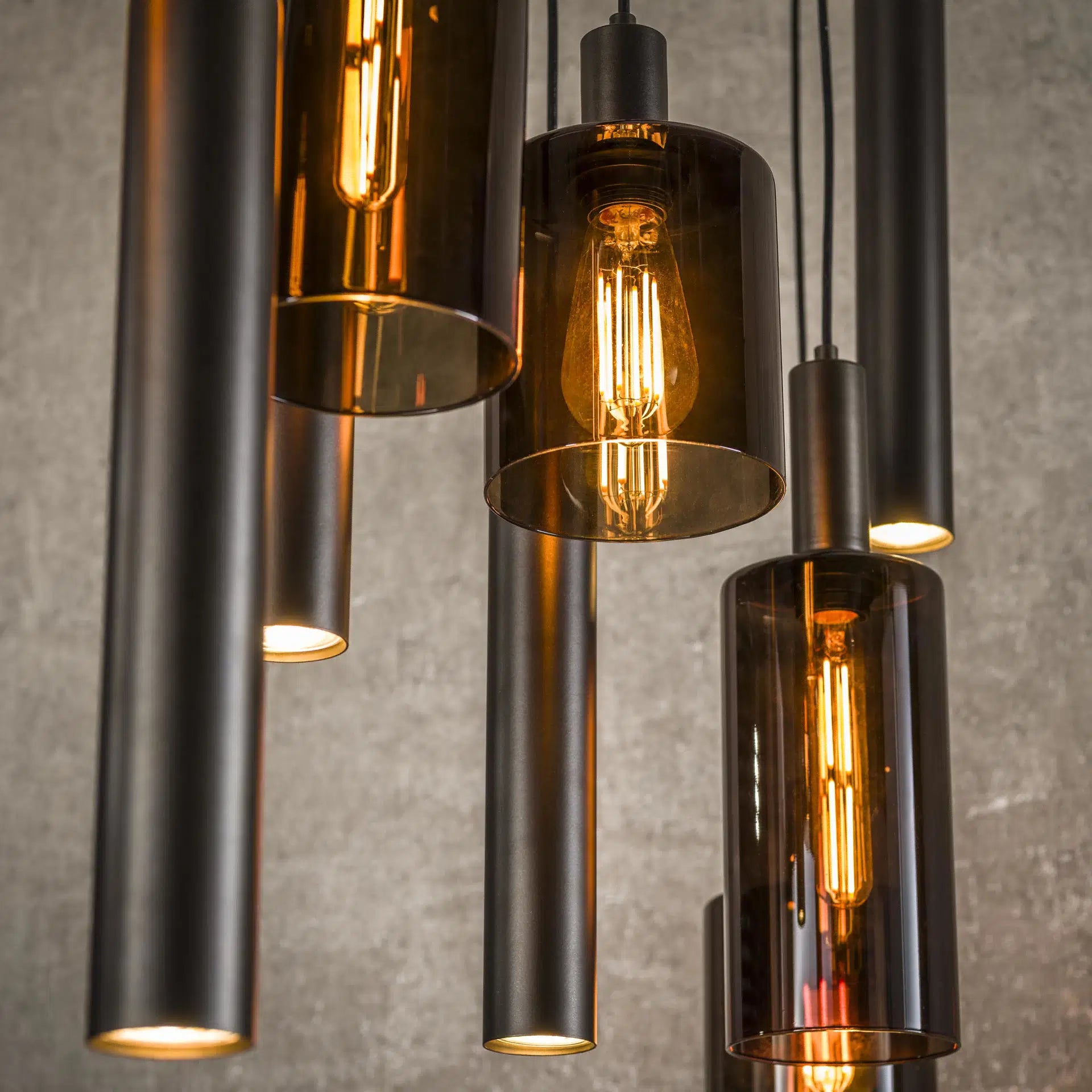 Hanglamp Lucaro 9-lichts Brons Glas Metaal Meubelista Detailfoto Donker