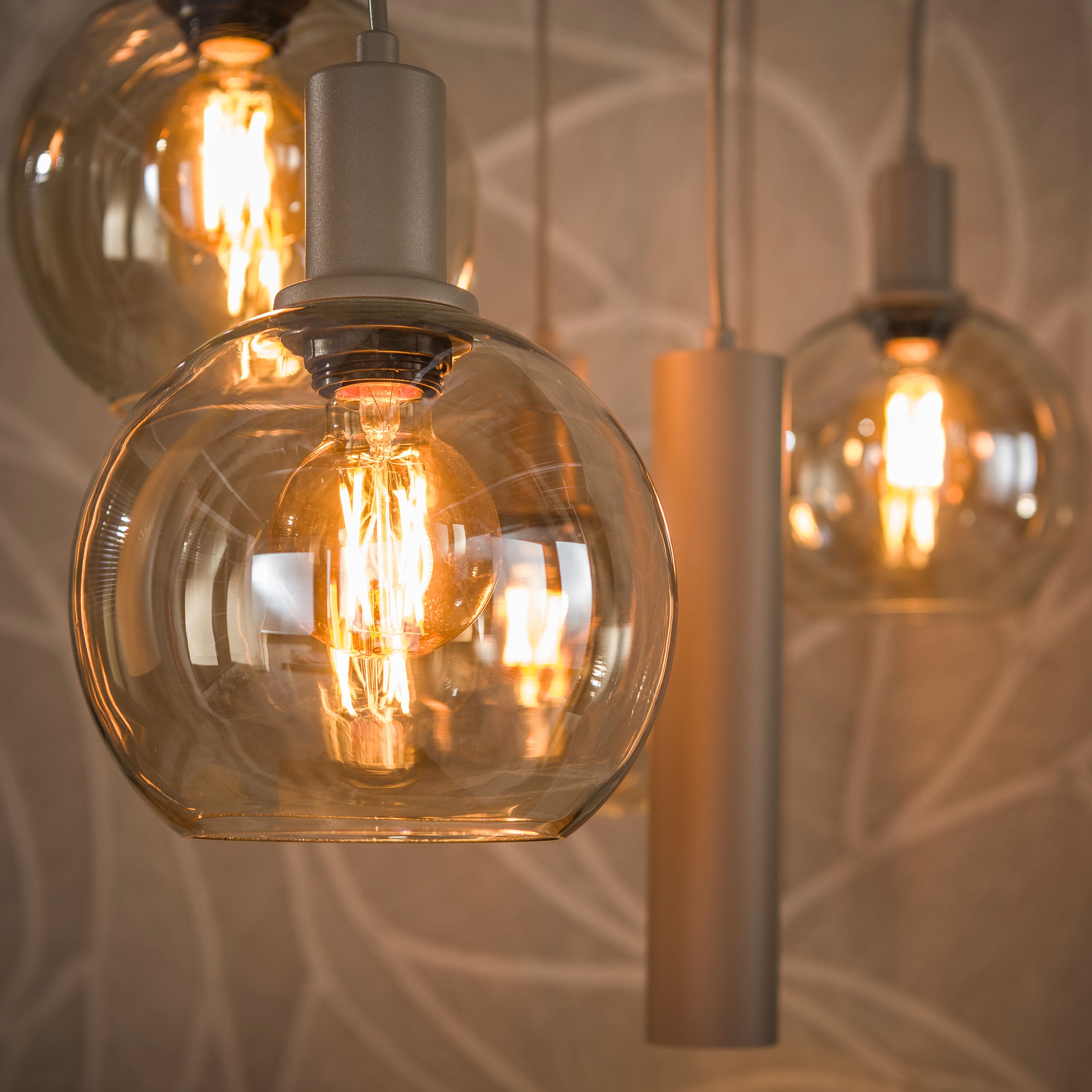 Hanglamp Luneo 7-lichts Beige Amberlas Met Spots Meubelista Detailfoto Donker