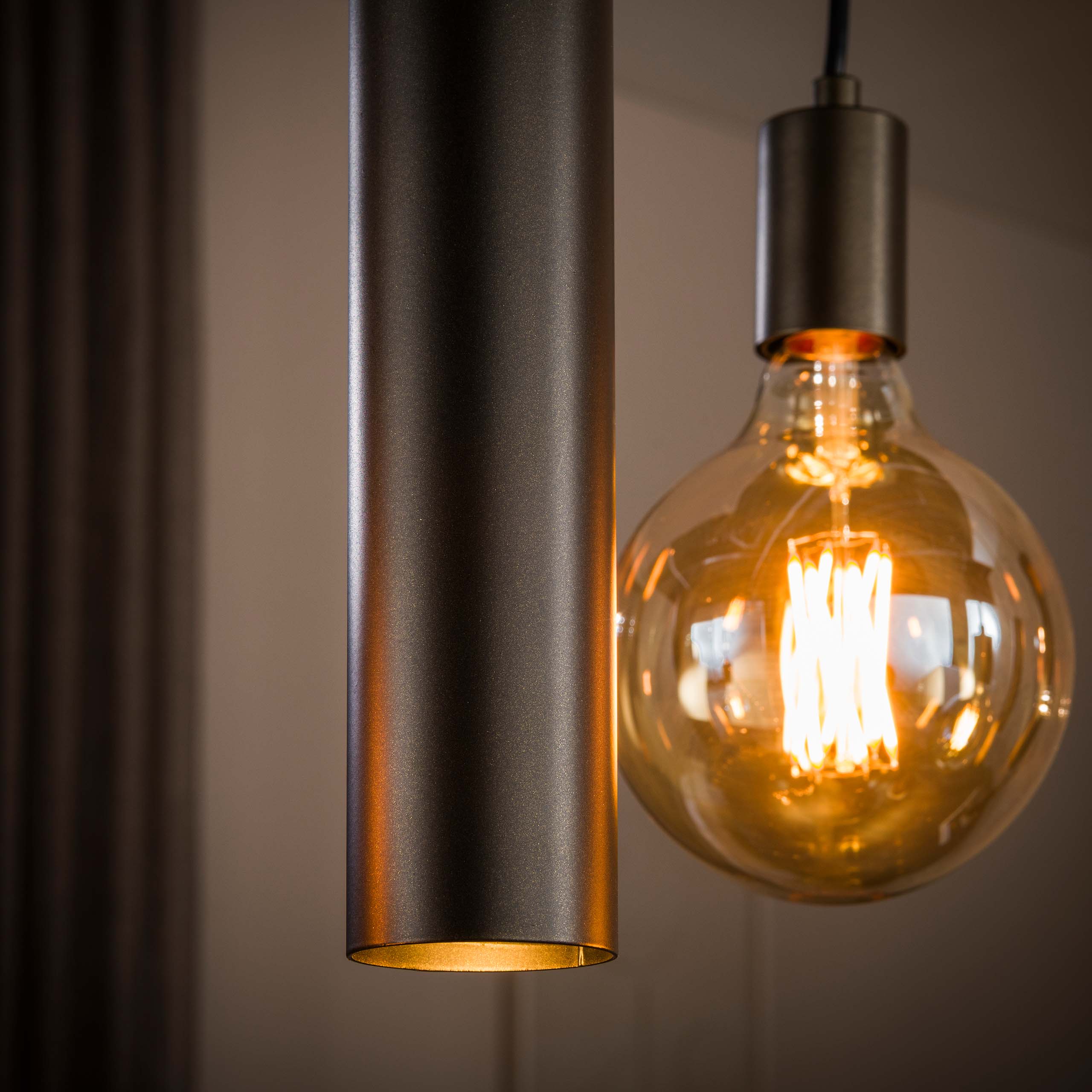 Hanglamp Soley 9-lichts Brons Amberglas Met Spots Meubelista Detailfoto Donker