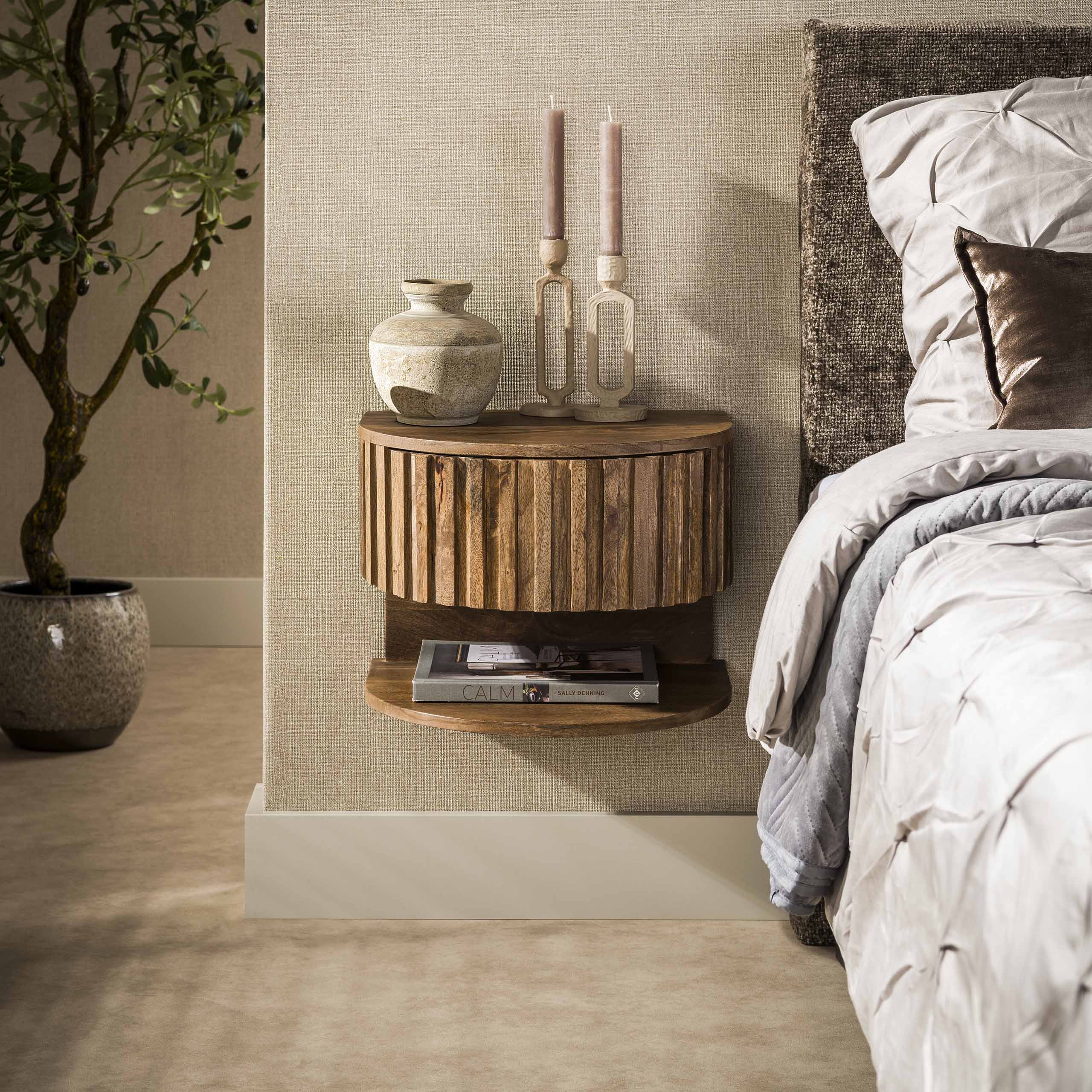 Nachtkastje Nivo Mangohout Zwevend Meubelista Lade Gesloten