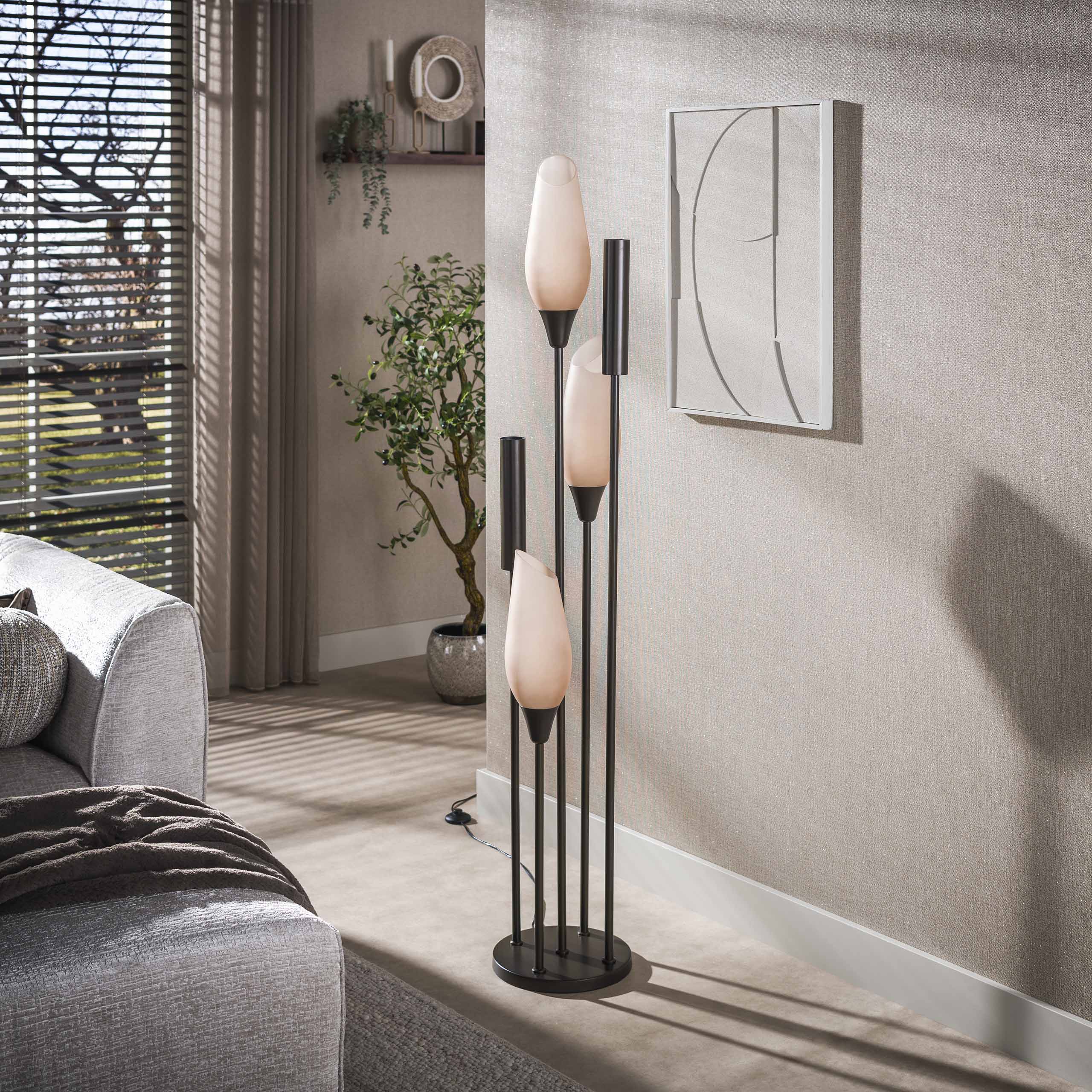 Vloerlamp Alune 5-lichts Brons Matglas 168 cm Met Spots Meubelista Sfeerfoto Licht