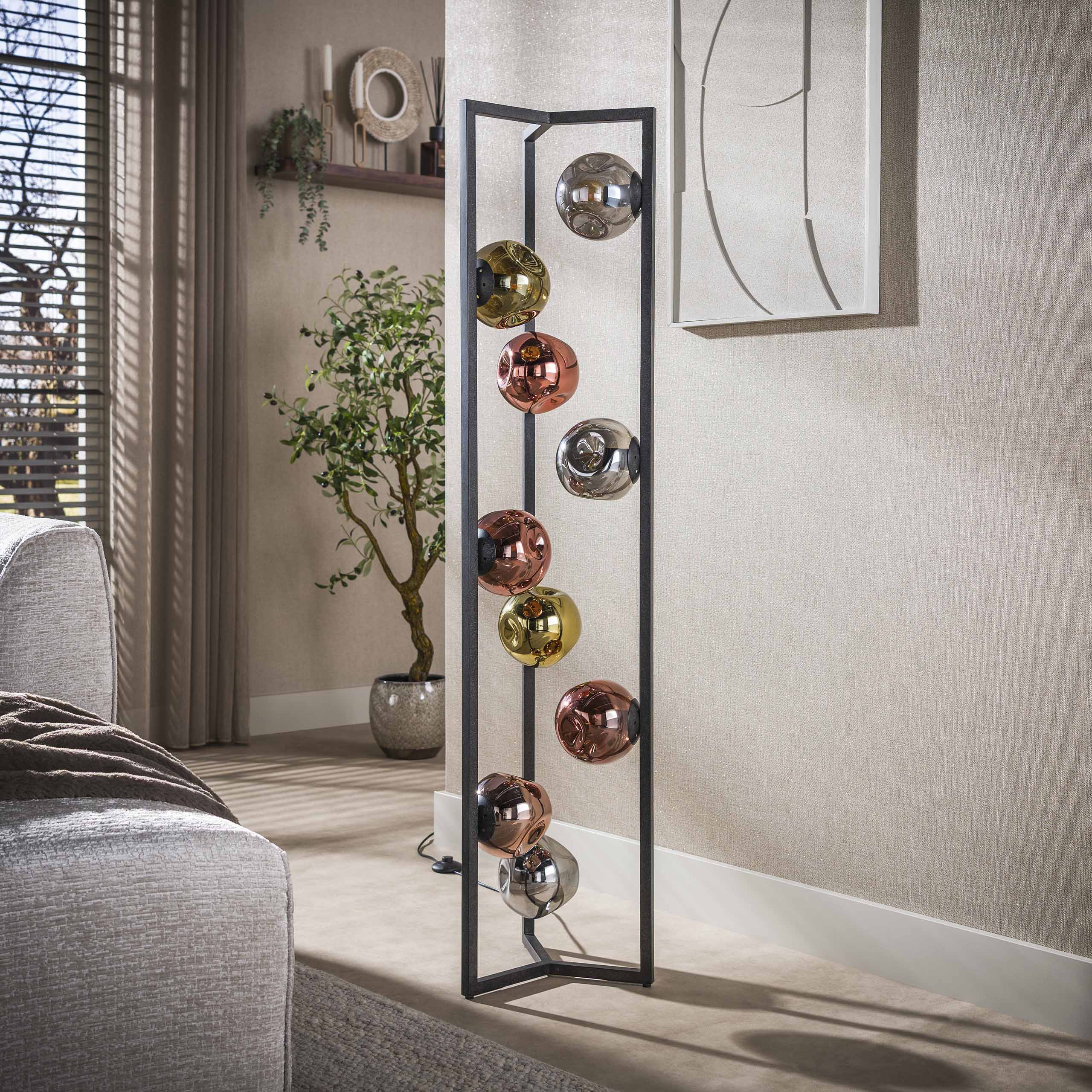 Vloerlamp Bello 9-lichts Mix Glas 150 cm Meubelista Sfeerfoto Licht