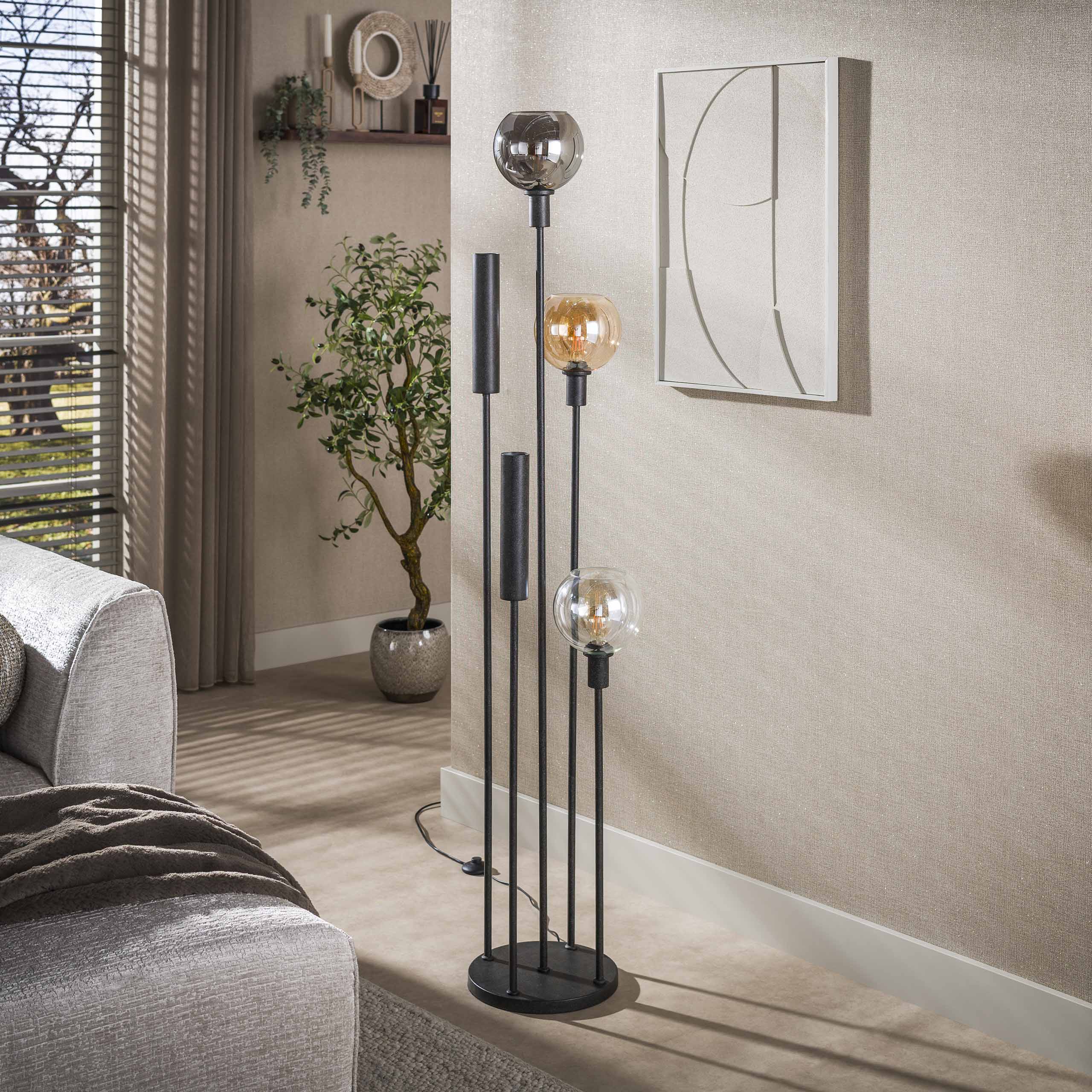 Vloerlamp Luneo 5-lichts Amber Mix 175 cm Met Spots Meubelista Sfeerfoto Licht